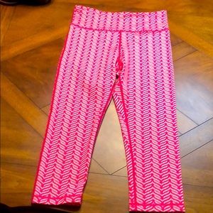 VINEYARD VINES Women’s Pink Cropped Yoga Pants Sm